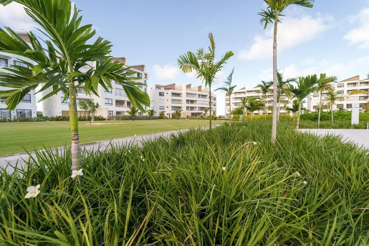 Downtown Luxury Apartment With Private Beach Punta Cana